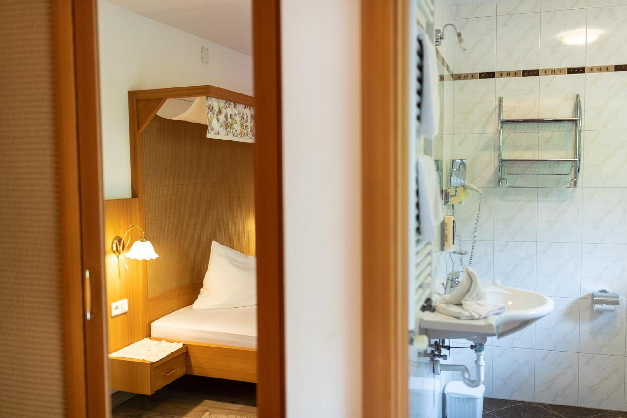 Hotel Bergfrieden Мартело Стая снимка